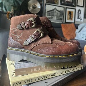 Dr. Martens Gothic Americana Devon Boots